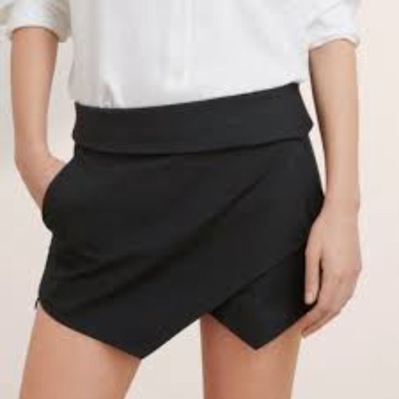 Aritzia Talula "Berklee" Skort - Picture 4 of 4